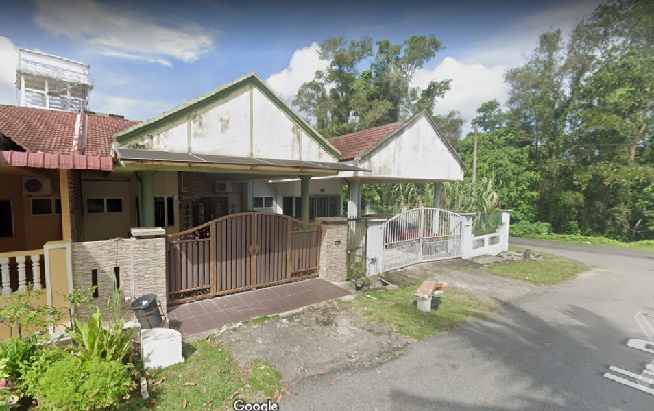 Teres Satu Tingkat Jalan Bendera Bendahara, Taman Mahkota, Mentakab