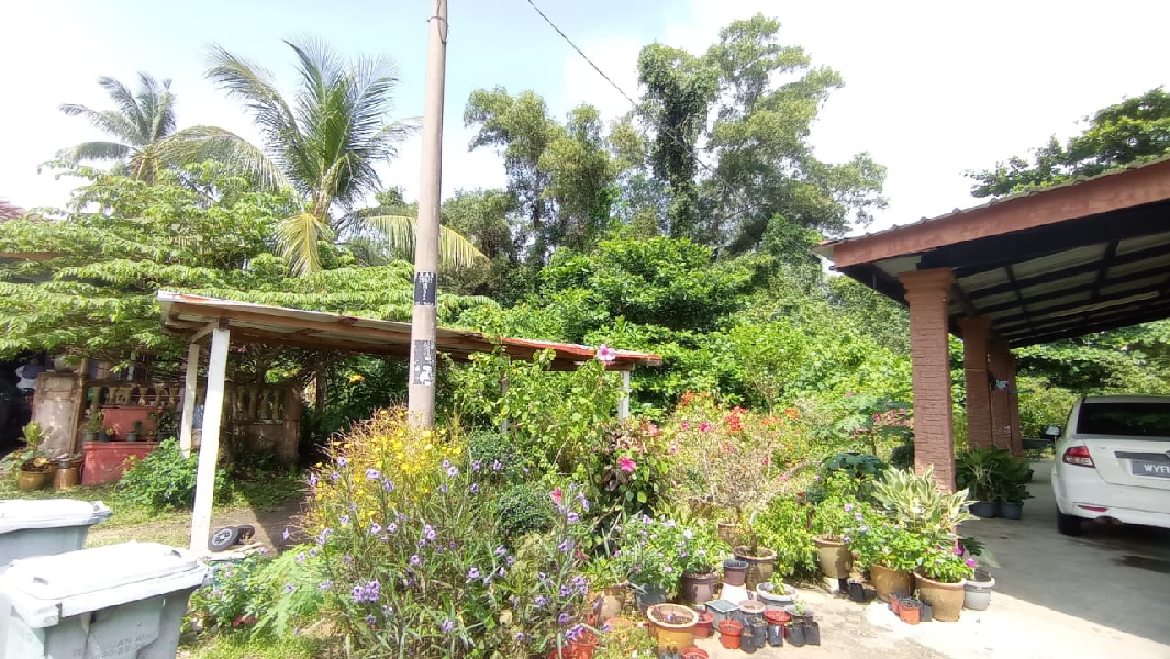 Lot Banglo Kampung Selamat Kuantan