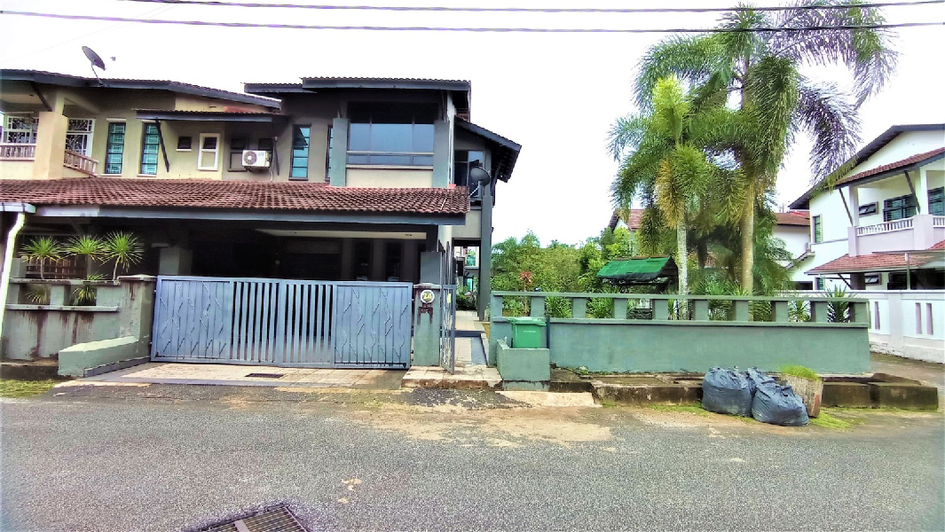 Semi-D Dua Tingkat Taman Astana Permai Indera Mahkota 12, Kuantan 