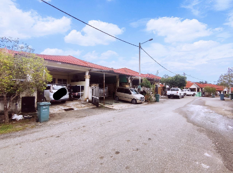 Teres Setingkat Taman Permatang Shahbandar 2 Bandar Pusat Jengka - photo 2