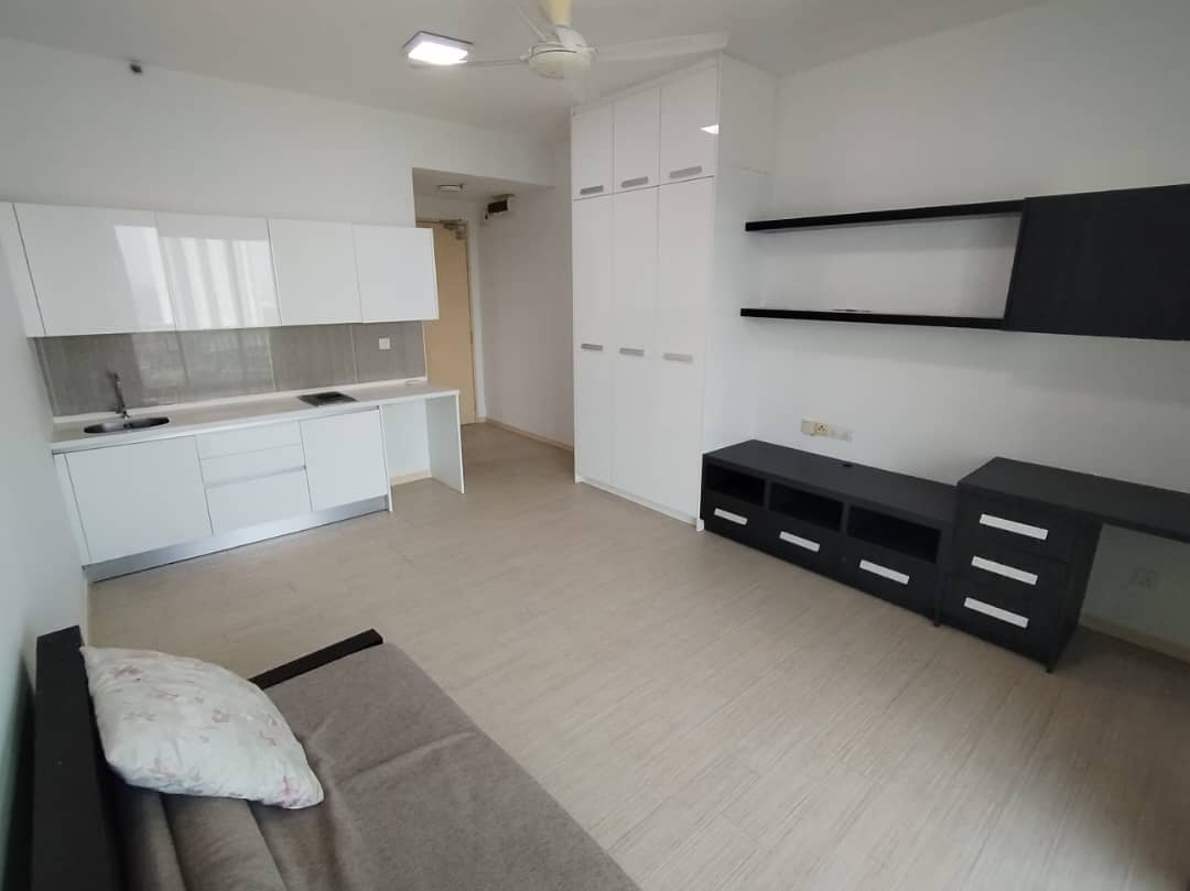 The Grand Studio Unit w 1CP For Sale By Wind