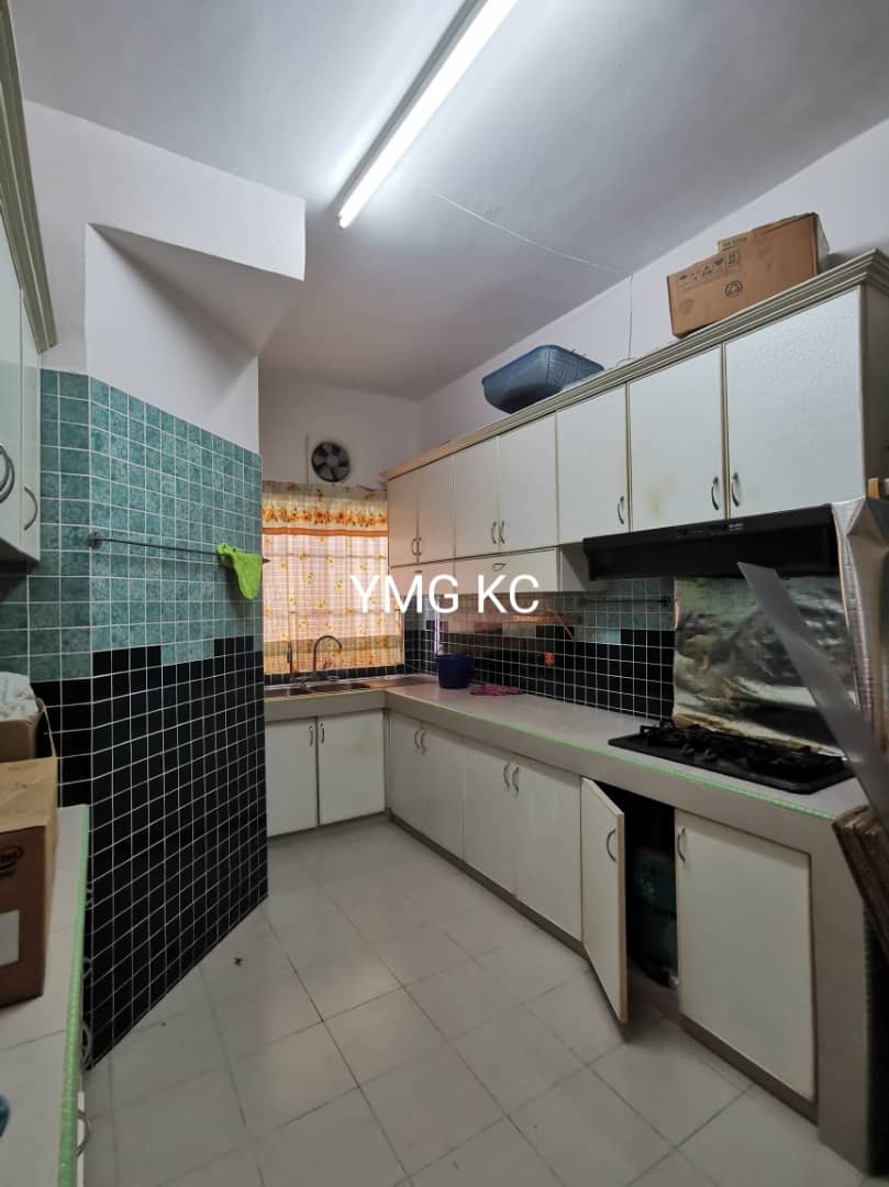 Partial furnish Endlot Double storey Taman Sentosa - photo 5