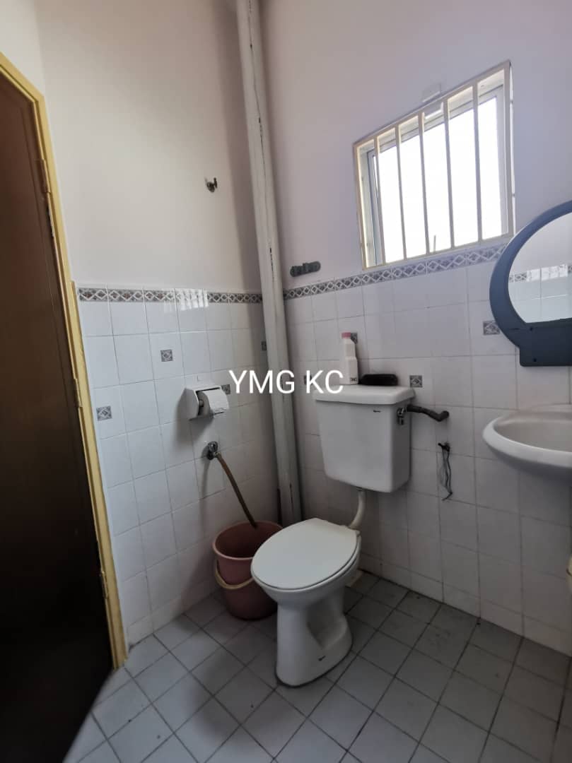Partial furnish Endlot Double storey Taman Sentosa - photo 6