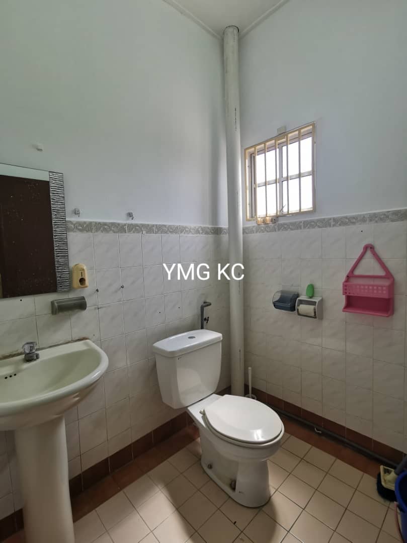 Partial furnish Endlot Double storey Taman Sentosa - photo 7