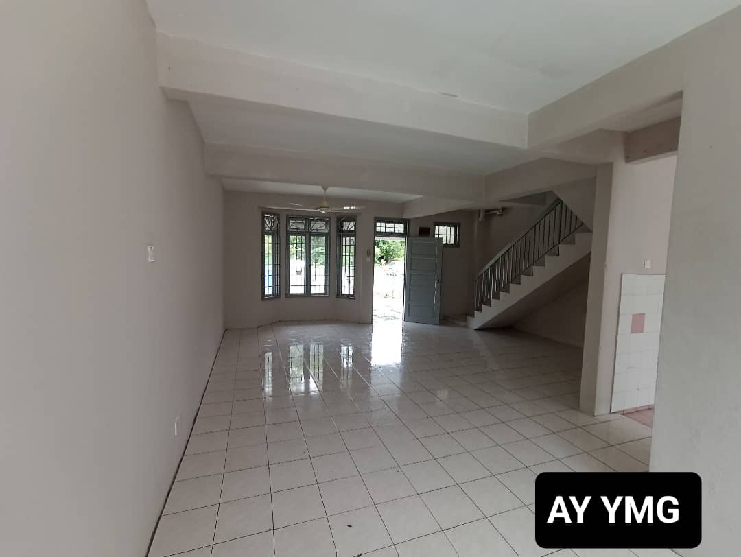 Double storey house Westport Pulau Indah Klang - photo 6