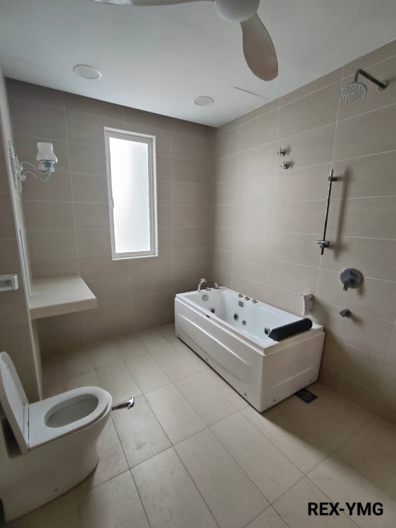 Semi D Cluster Canary Garden Bandar Bestari Klang - photo 9