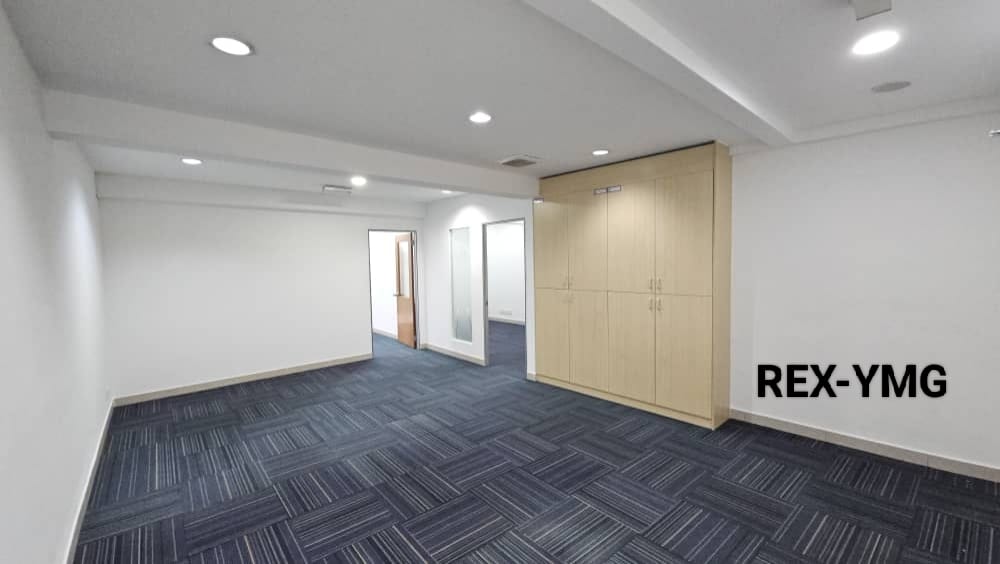 Level 2 shop office Presint Alami  Shah Alam - photo 2