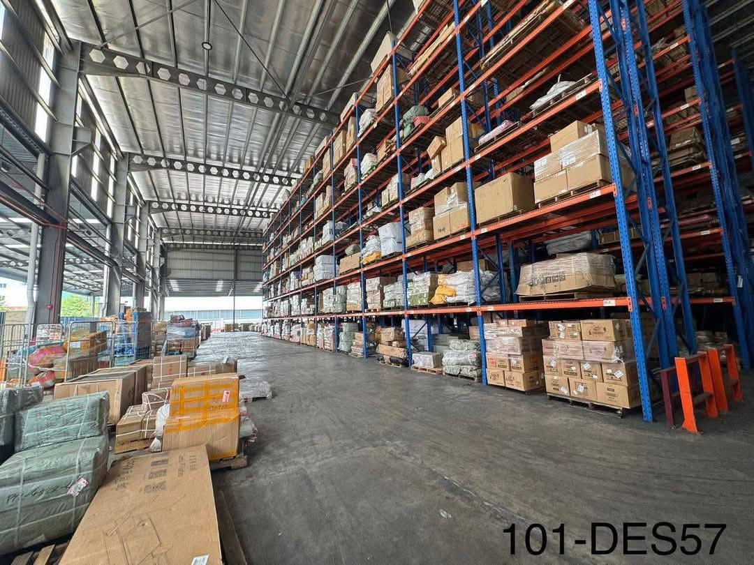 Detached Factory Wit ...