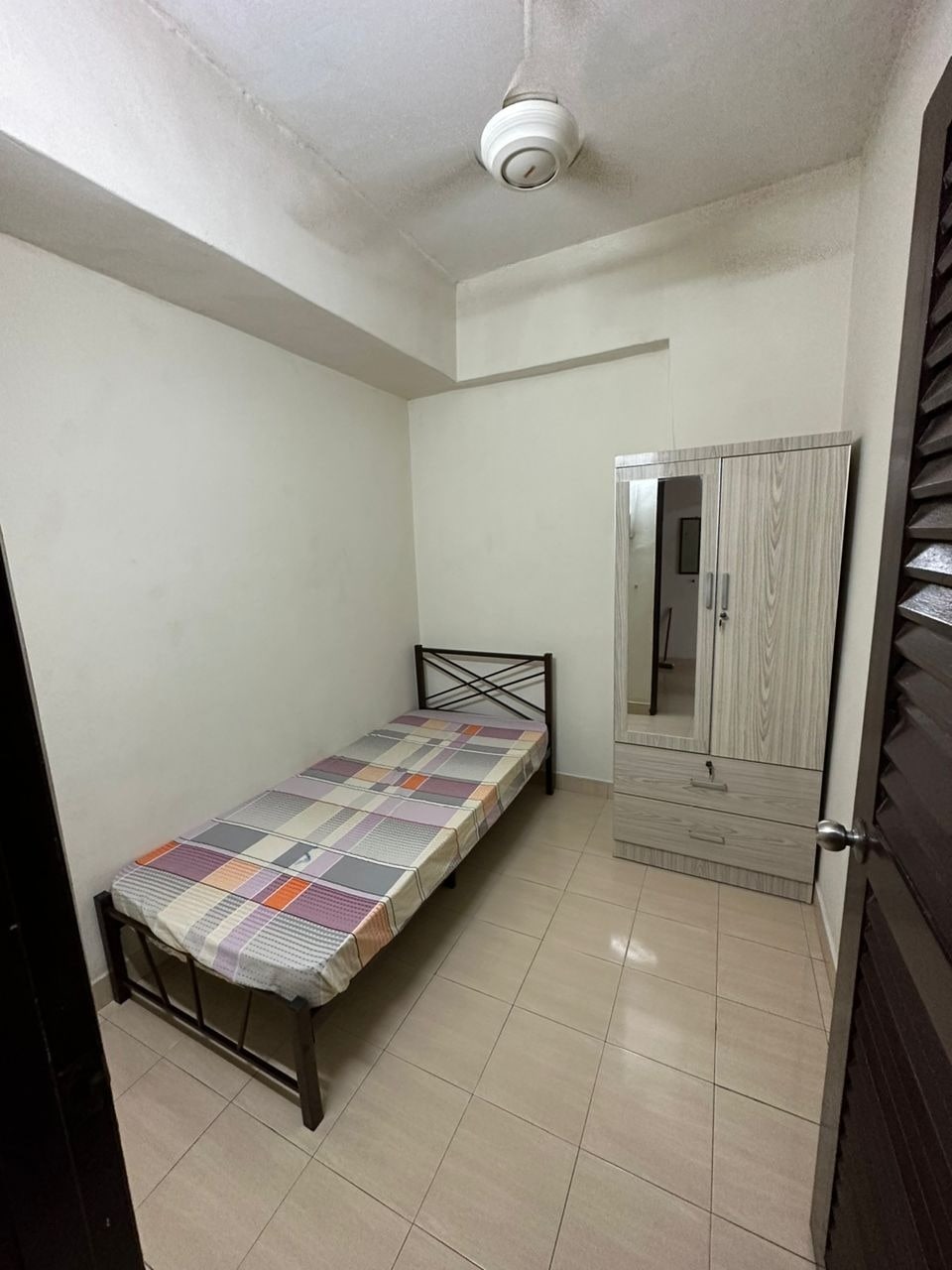 Fully furnished MENARA PELANGI  BRICKFIELDS KL - photo 8