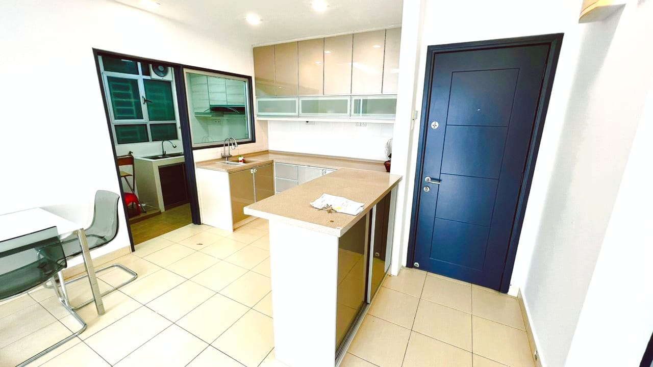 Huge Corner Condominium Platinum Lake Pv12 Setapak - photo 5