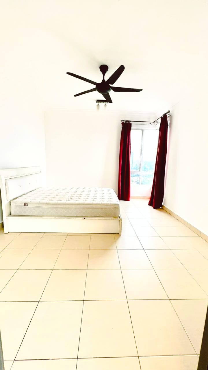 Huge Corner Condominium Platinum Lake Pv12 Setapak - photo 10