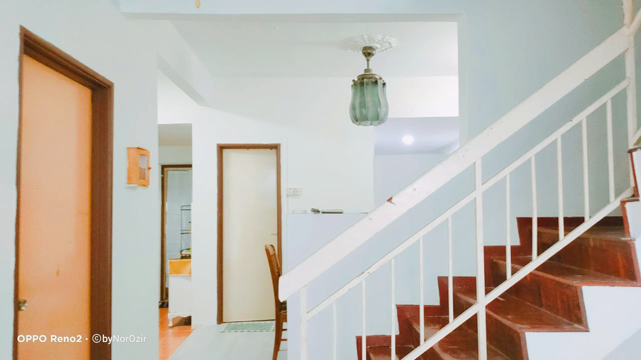 Newly Refurbished 2 Storey Terraced Saujana Utama - photo 5