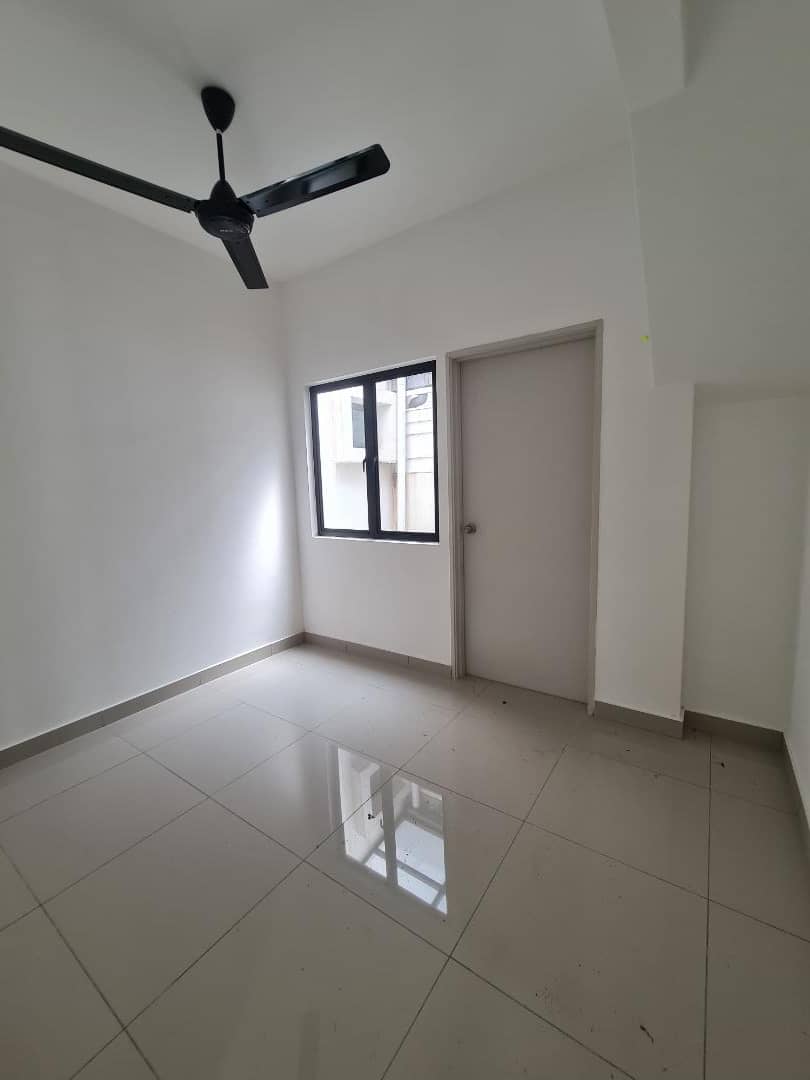 G F Townhouse Villa Kesuma Bandar Tasik Kesuma - photo 9