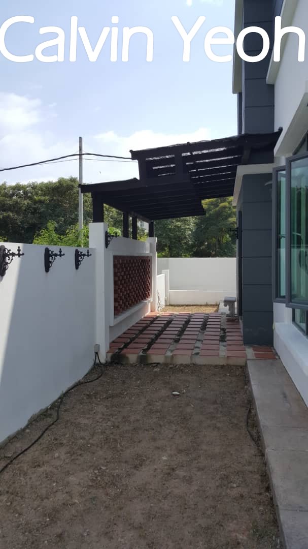 WHITE LILY , 3 STOREY TERRACE CORNER - photo 8
