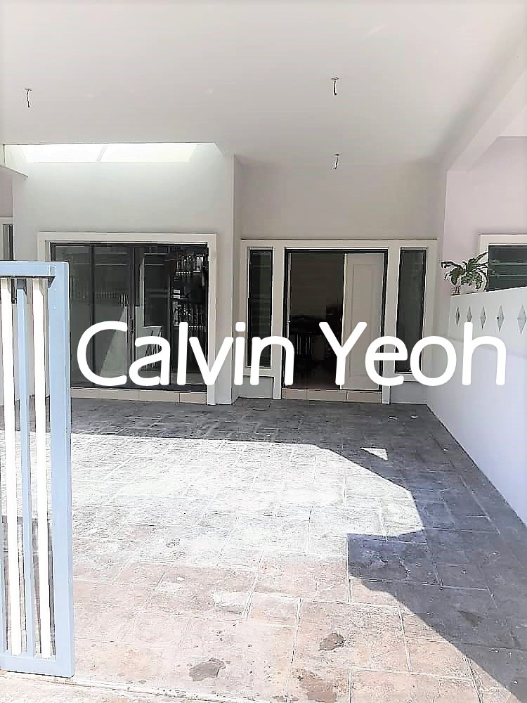 South Homes , 3 Storey Terrace - photo 2