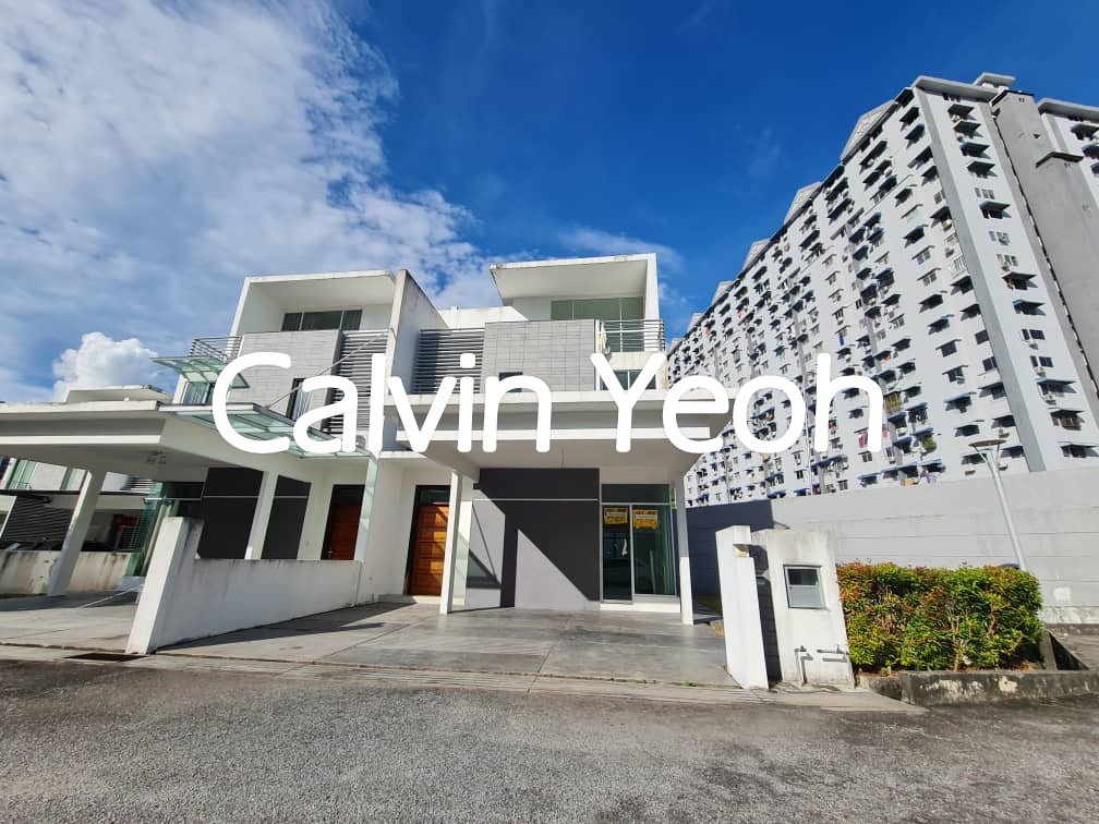 3 STOREY SEMI D , MINDEN GARDEN RESIDENCE