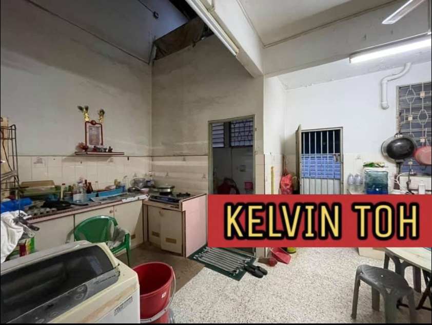 2 STY TERRACE LA 1400SF AYER ITAM LUMBA KUDA - photo 3