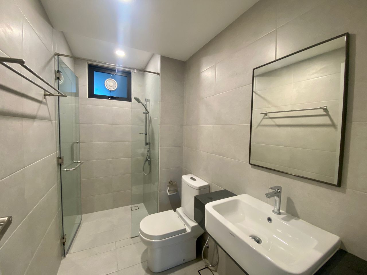 WATERSIDE RESIDENCE - photo 6