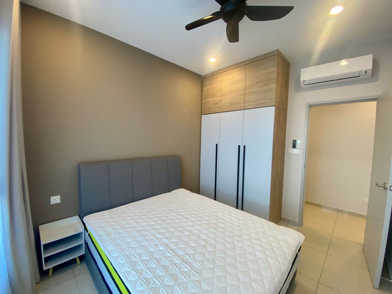 WATERSIDE RESIDENCE - photo 7