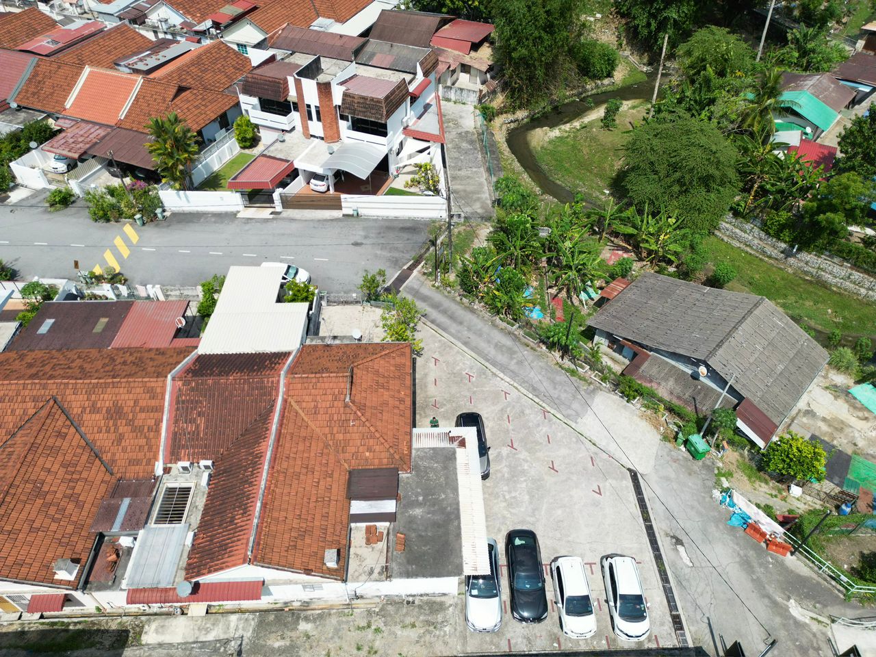 AYER ITAM - photo 5