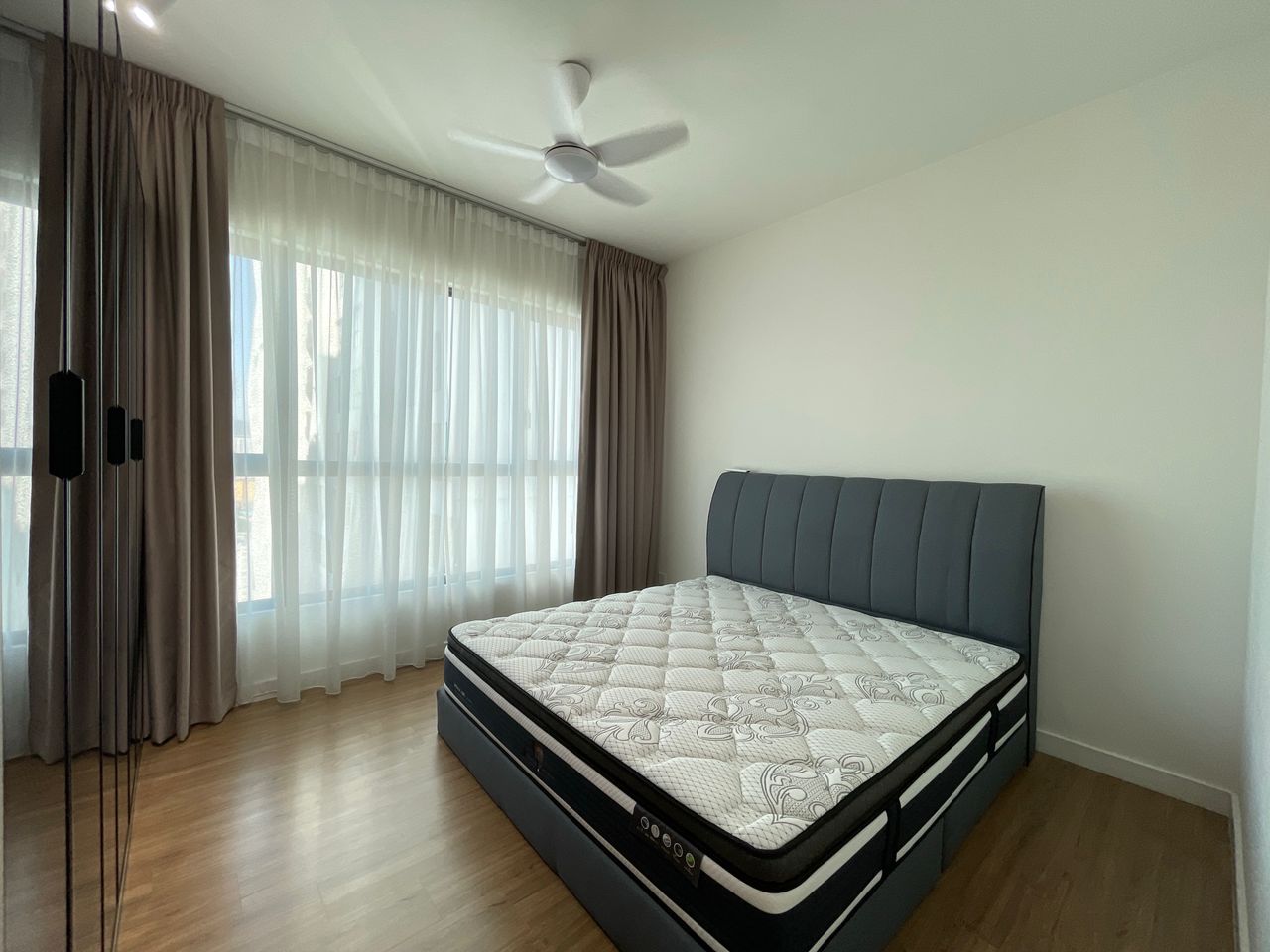 3 RESIDENCE - photo 6