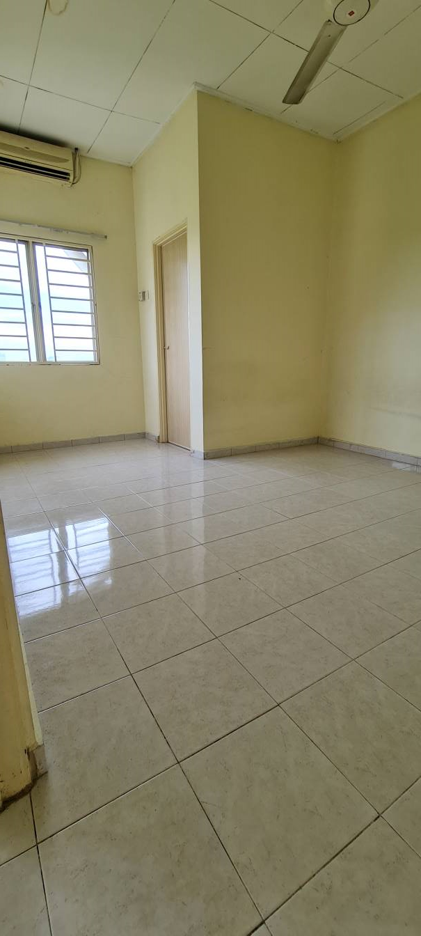 FREEHOLD Merak Apartment Bandar Kinrara - photo 8
