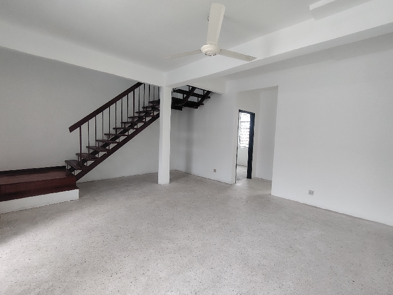Double Storey Terrace House Jalan Anggerik, Bukit Sentosa  - photo 8