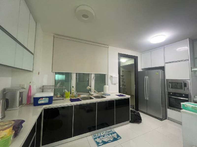 GURNEY PARAGON WEST TOWER - photo 9