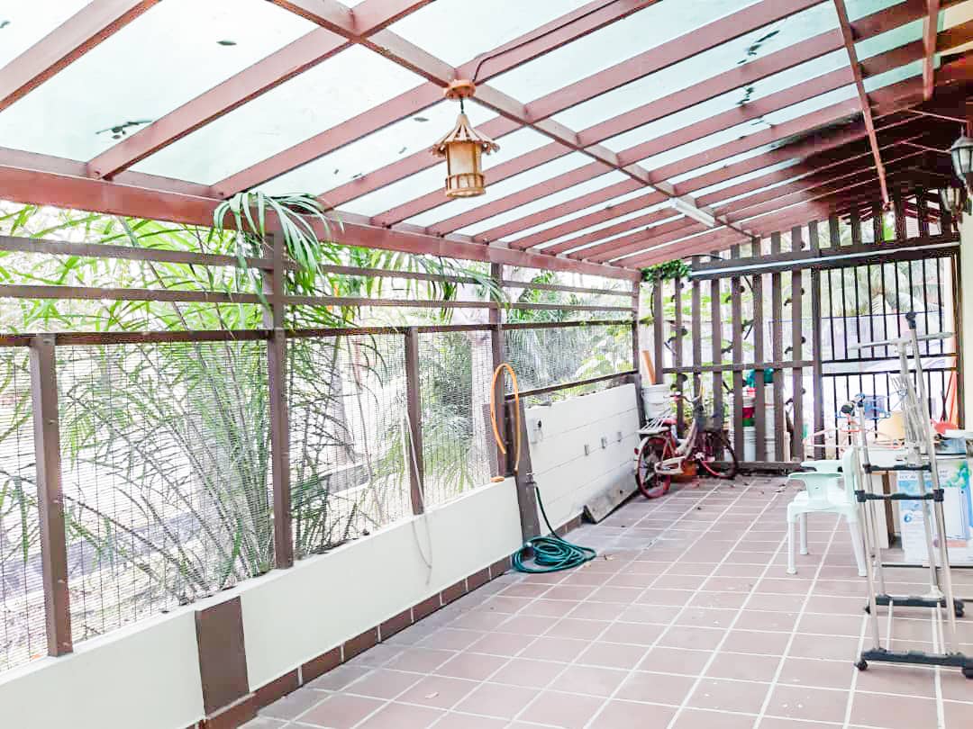 SEK 7 DOUBLE STOREY ENDLOT RENOVATED - photo 2