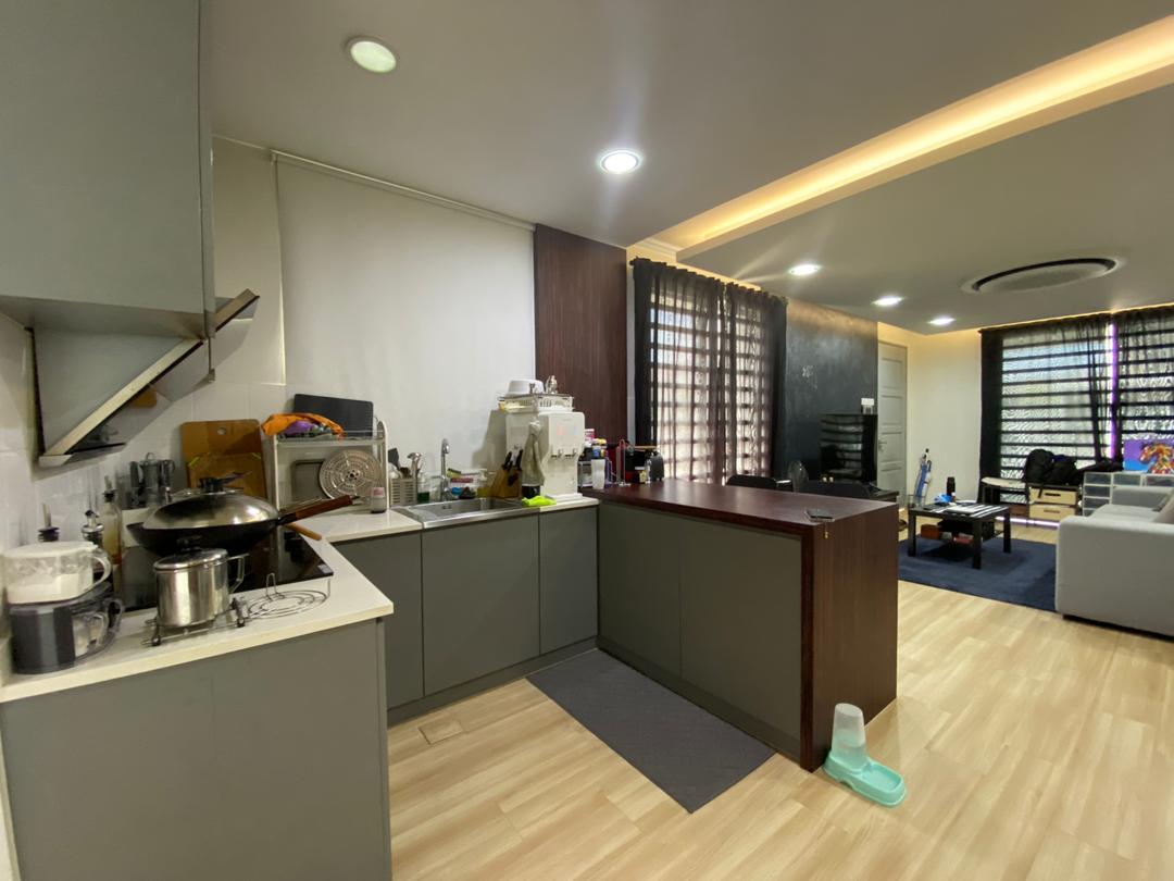CORNER 2 STOREY SEMI D RENOVATED AND BIG LAND - photo 4