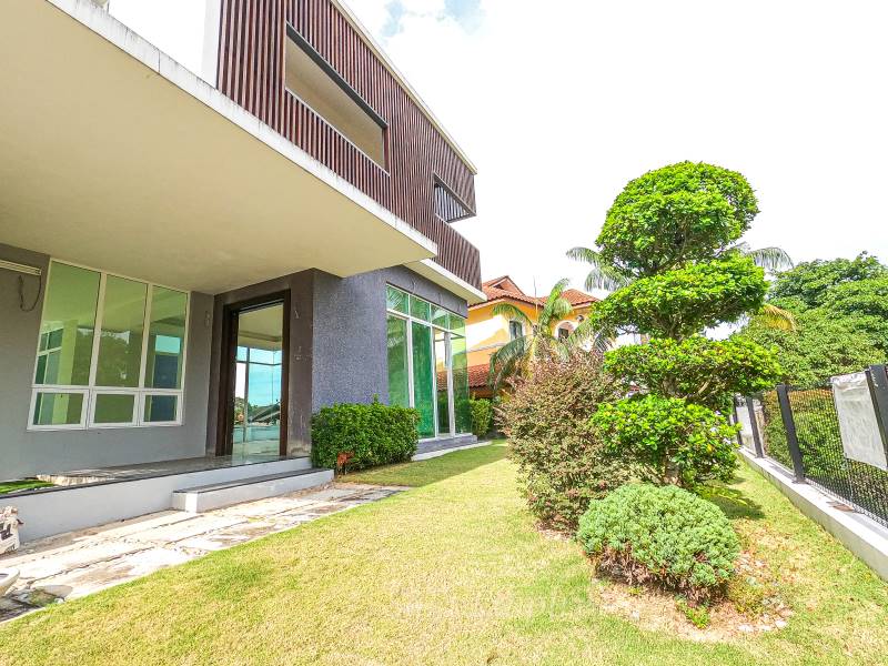 PRIVATE LIFT MODERN BUNGALOW BUKIT JELUTONG - photo 4