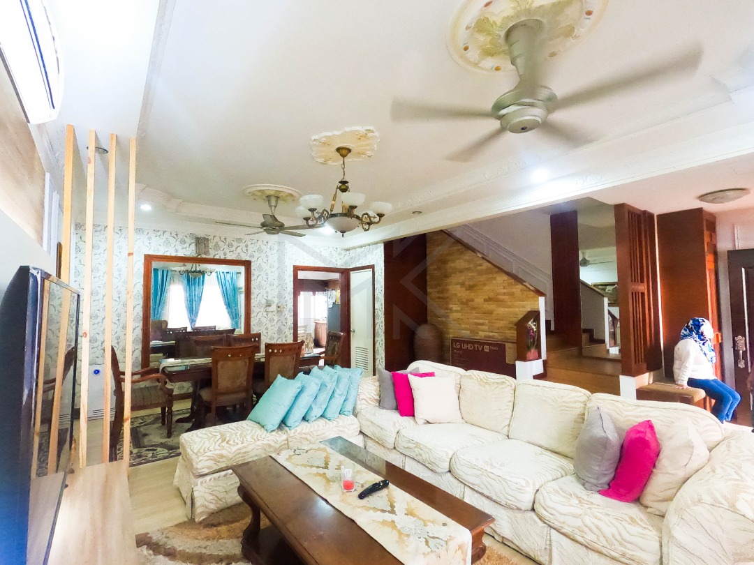 RENOVATED 2 STOREY SUNWAY KAYANGAN U9 - photo 3