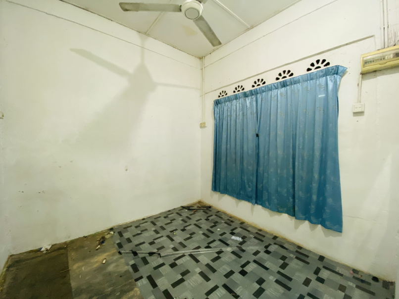 FREEHOLD 1 STOREY TERRACE MERU KLANG - photo 9