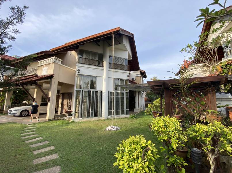 FULLY RENOVATED 2 STOREY SEMI D BUKIT JELUTONG
