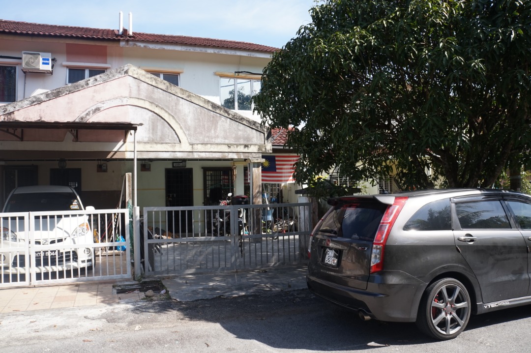 CORNER LOT DOUBLE STOREY AT KUANG - photo 2