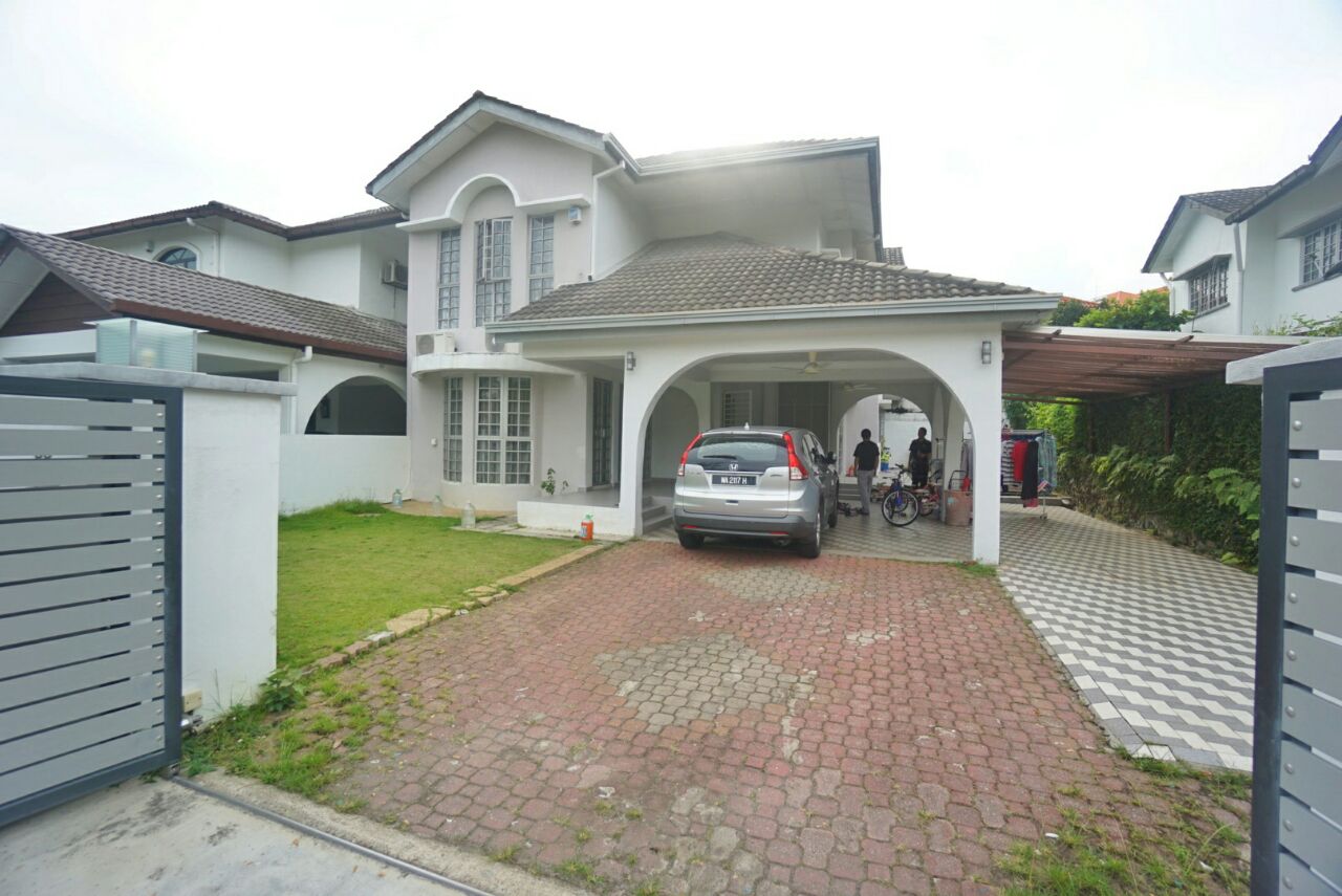 RENOVATED 2 STOREY SEMI D SEKSYEN 9 SHAH ALAM