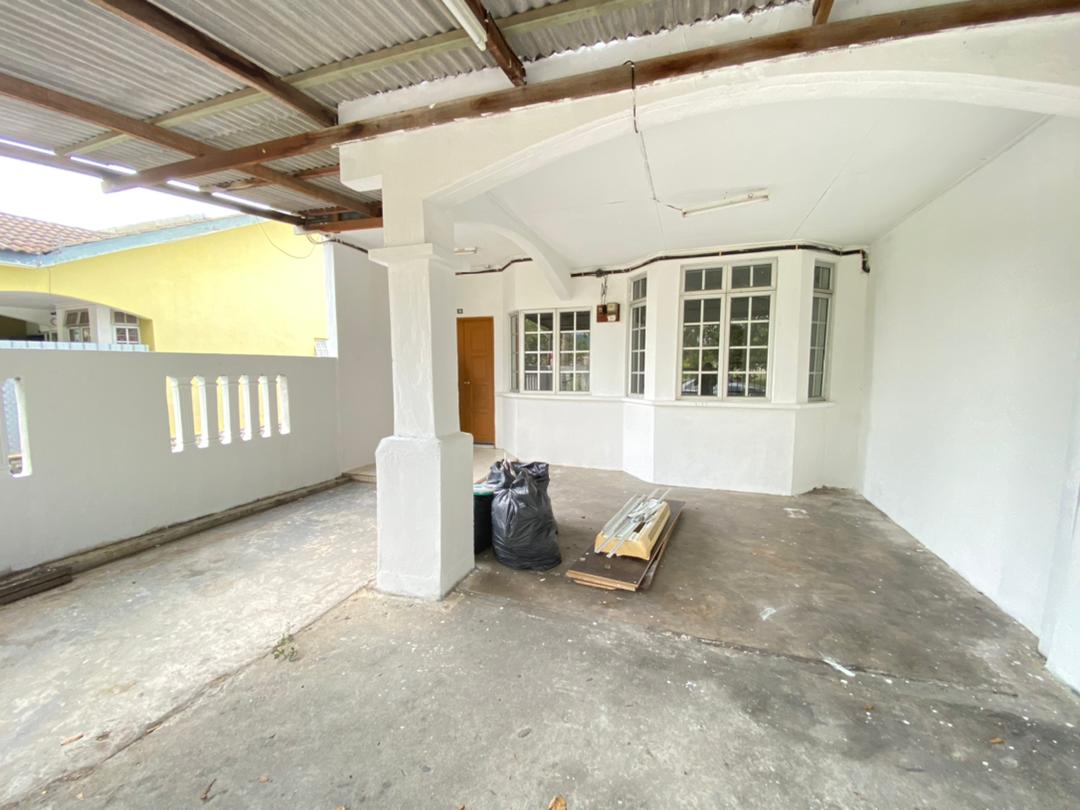 1 STOREY ENDLOT HOUSE BANDAR PUNCAK ALAM - photo 3