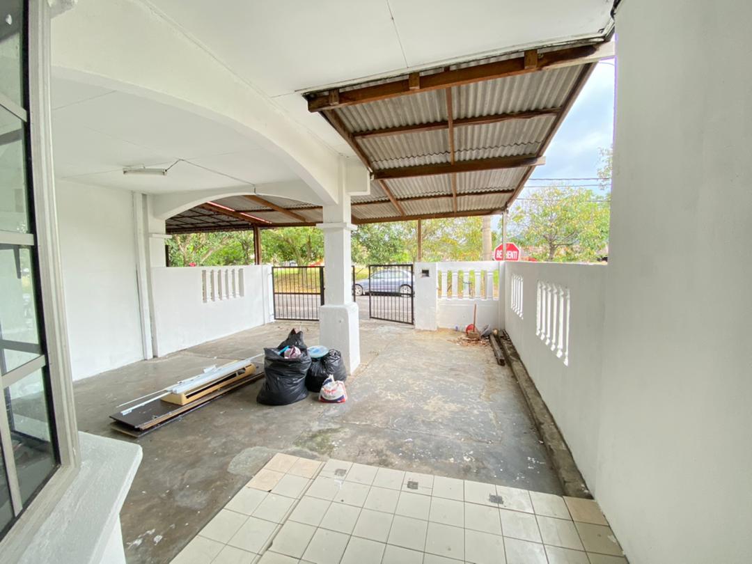 1 STOREY ENDLOT HOUSE BANDAR PUNCAK ALAM - photo 5