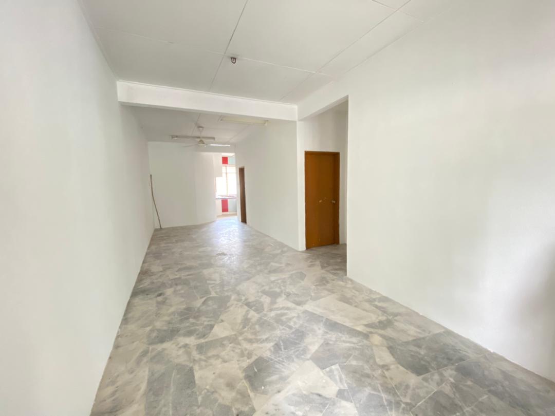 1 STOREY ENDLOT HOUSE BANDAR PUNCAK ALAM - photo 12