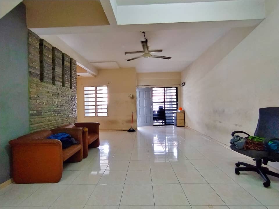 CHEAPEST 3-STOREY TERRACE HOUSE SEK U5 SHAH ALAM - photo 5