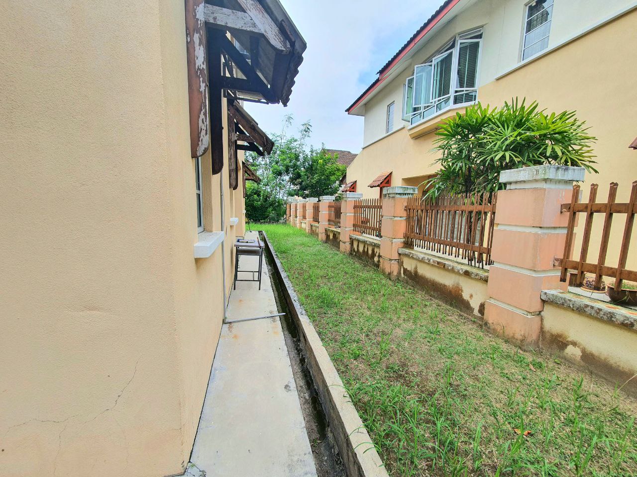 NON BUMI 2 STOREY SEMI-D SEKSYEN 1 KAJANG - photo 2