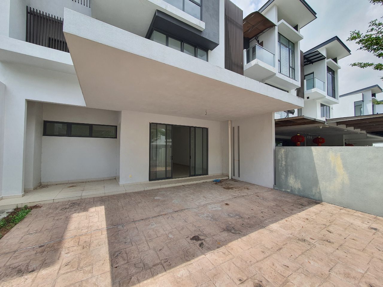 CHEAPEST 3 STOREY SUPERLINK MUTIARA VILLA KAJANG - photo 2