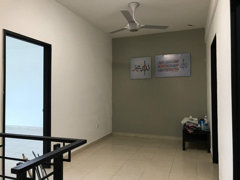 FURNISHED-2 STOREY TERRACE BANGI AVENUE 1 KAJANG - photo 4