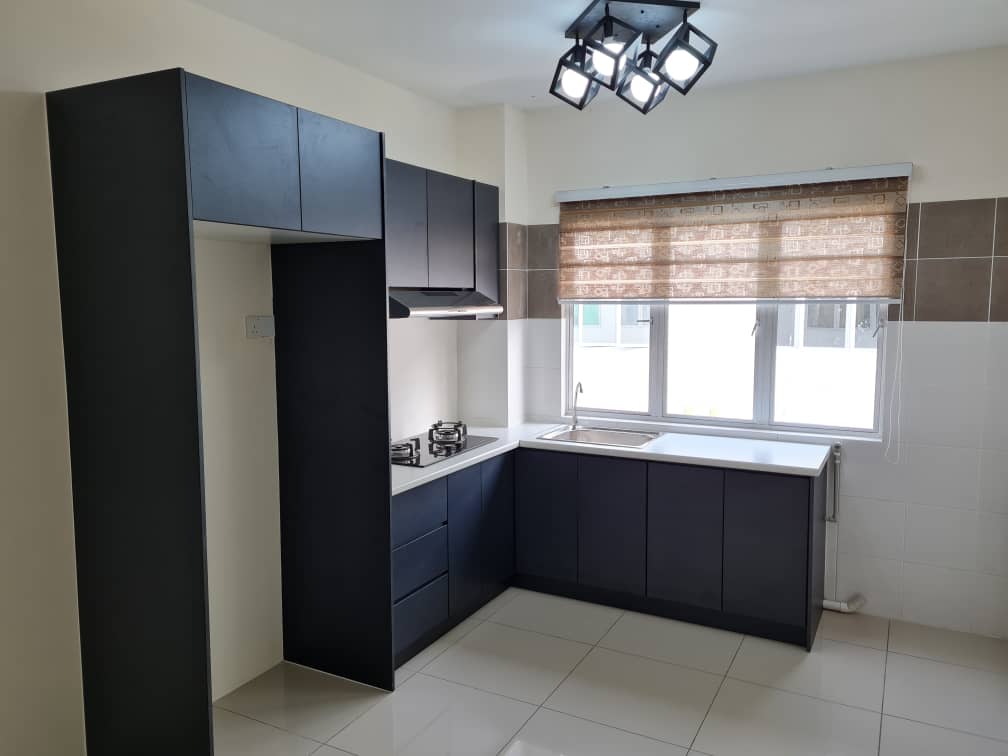 UPPER FLOOR-TOWNHOUSE SIMFONI PERDANA PUNCAK ALAM - photo 4