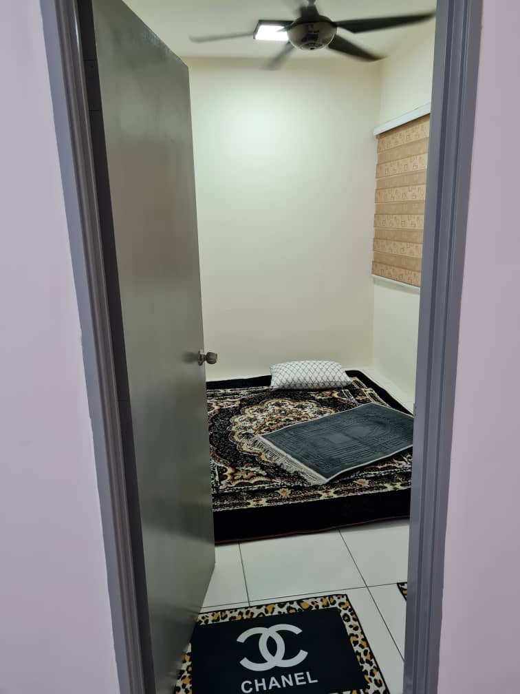UPPER FLOOR-TOWNHOUSE SIMFONI PERDANA PUNCAK ALAM - photo 13