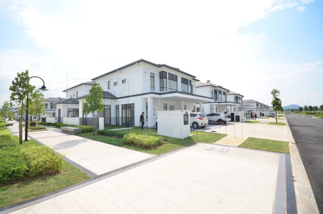 2 STOREY AVENHAM GARDEN TYPE C PUNCAK ALAM