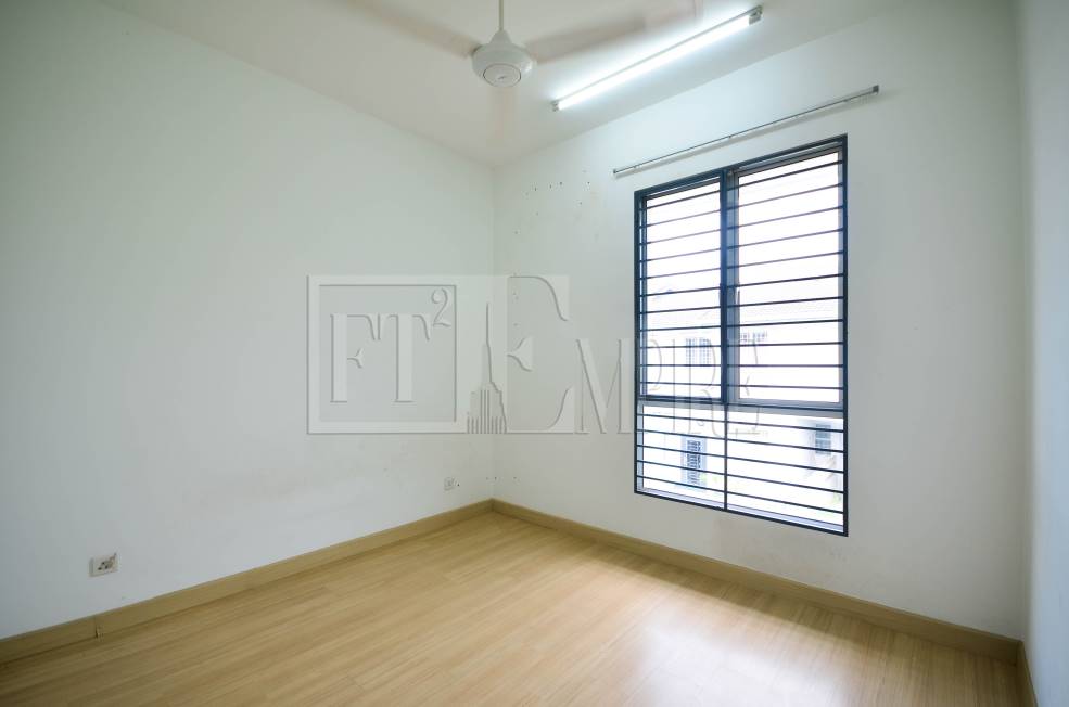 CORNER LOT 2 STOREY ELMINA GARDEN SHAH ALAM - photo 12