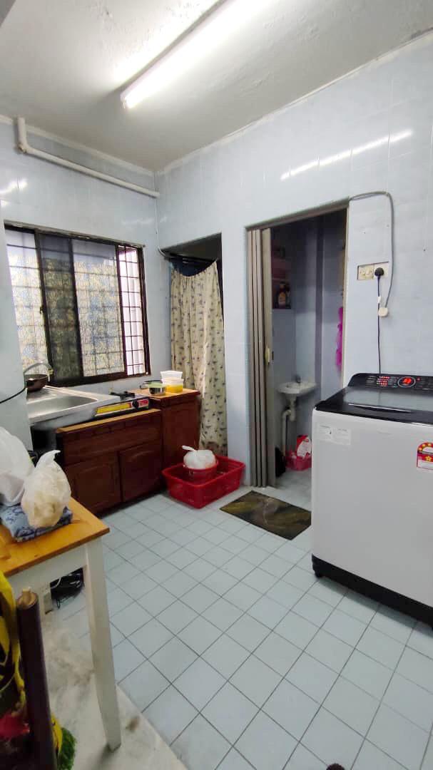FREEHOLD TERATAI MEWAH APARTMENT