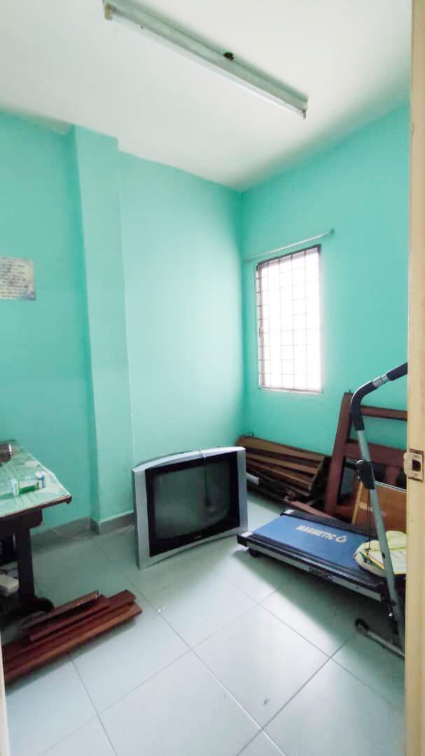FREEHOLD TERATAI MEWAH APARTMENT - photo 3