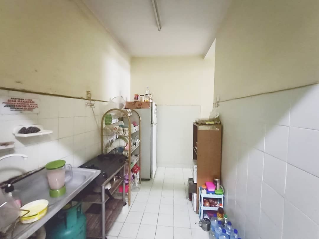 APARTMENT PUSAT KOMERSIAL LEVEL 3 SEK 7 SHAH ALAM - photo 3